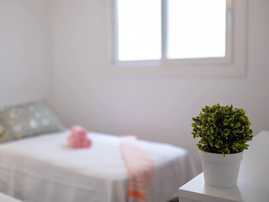 Bonito Apartamento 2 Minutos De La Playa Fuengirola Bagian luar foto